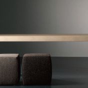 Обеденный стол McQueen