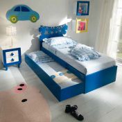 Односпальная кровать с выдвижным ящиком итальянской фабрики MAV