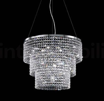 Округлая люстра из трех ярусов