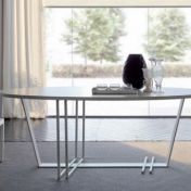 Овальный стол в белом лаке от Bimax