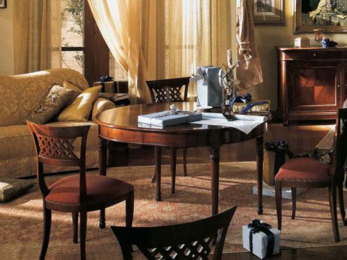 Овальный стол коллекции Cornaro фабрики Grande Arredo