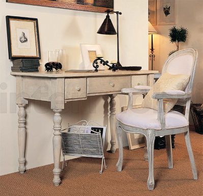 Письменный стол и кресло коллекции Matilde