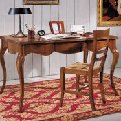 Письменный стол для домашнего кабинета