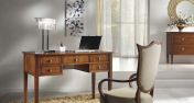 Письменный стол в комплекте с креслом