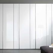 Платяной шкаф в белом глянцевом лаке от Mercantini