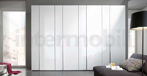 Платяной шкаф в белом глянцевом лаке от Mercantini