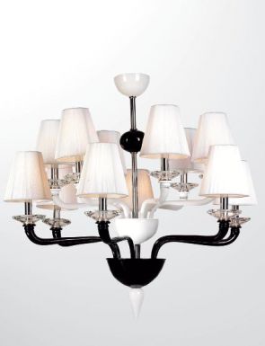 Подвесная люстра с абажурами