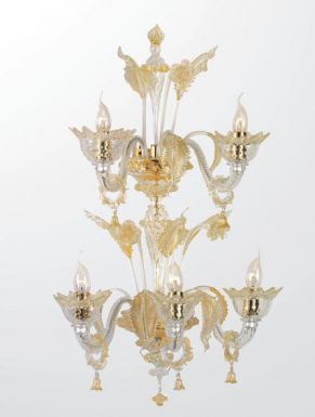 Подвесная люстра из прозрачного стекла