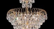 Подвесная люстра из крупных кристаллов