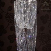 Подвесная люстра из прозрачных кристаллов