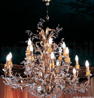 Потолочная люстра для гостиных комнат.