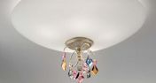 Потолочный цветной светильник