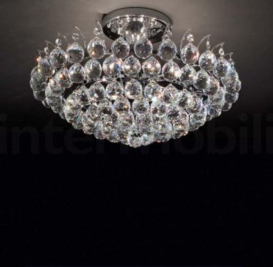 Потолочный светильник из крупных кристаллов