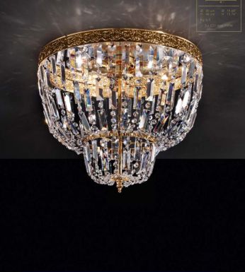 Потолочный светильник из прозрачных кристаллов