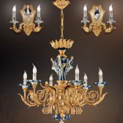 Позолоченная люстра и бра с фигурками из фарфора