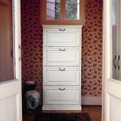 Практичная обувница на четыре отделения от Tonin Casa