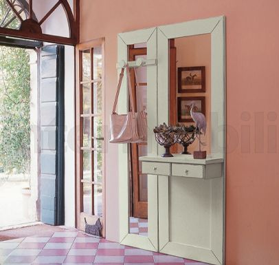 Прихожая в классическом стиле от Tonin Casa