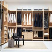 Просторная гардеробная Mercantini