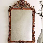 Прямоугольное зеркало в резной раме с розами