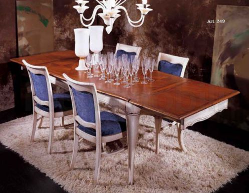 Прямоугольный раздвижной стол с двумя вставками