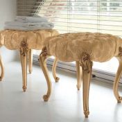 Пуфик на резных ножках CAPRI/QUADRATO