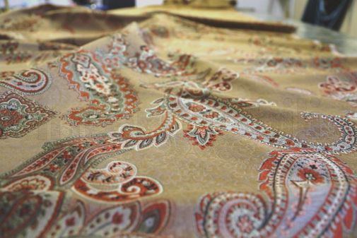 Ткань с огуречным рисунком