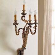 Резной настенный светильник с четырьмя свечками