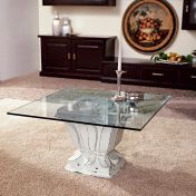 Роскошный столик из классической коллекции Vogue