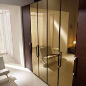 Шестидверный шкаф Mercantini с зеркальными и деревянными створками