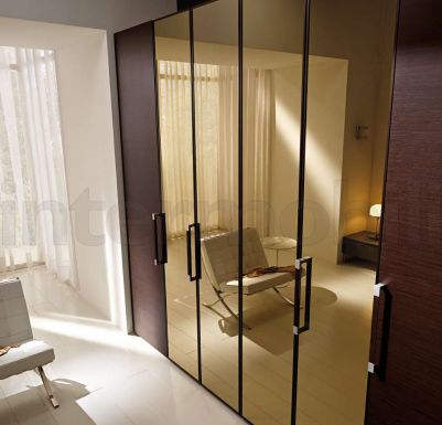 Шестидверный шкаф Mercantini с зеркальными и деревянными створками