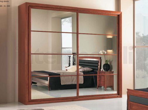 Шкаф-купе с двумя раздвижными дверцами