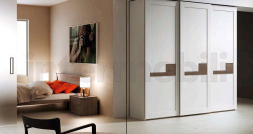 Шкаф с оригинальными раздвижными створками LA NUIT