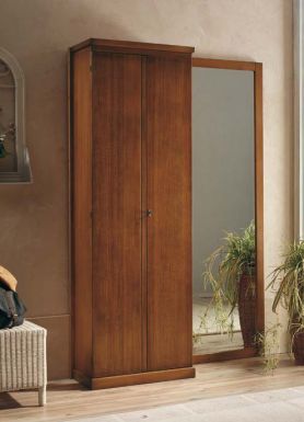 Шкаф в прихожую от мебельной фабрики Vaccari International