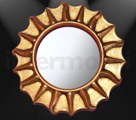 Солнечное зеркало в круглой раме