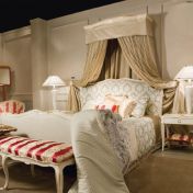 Спальня в белоснежном тоне.