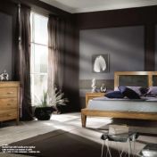 Спальный гарнитур в естественном цвете дерева