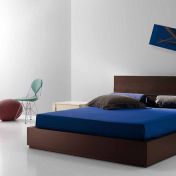 Спальный гарнитур из коллекции FRIDA с кроватью BOOTЕ в дубе