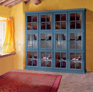 Стенка с распашными створками в голубом лаке
