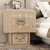 Стильная тумбочка из коллекции Bellavita.