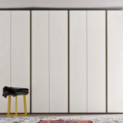 Стильный шкаф SMART с распашными дверками