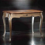 Стол на изящных выгнутых ножках коллекции MUSEUM