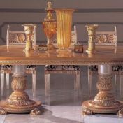 Стол и стулья из коллекции Temptations