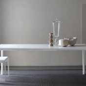 Стол и стулья для столовой в белом лаке от Bimax