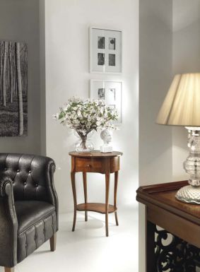 Столик для гостиной