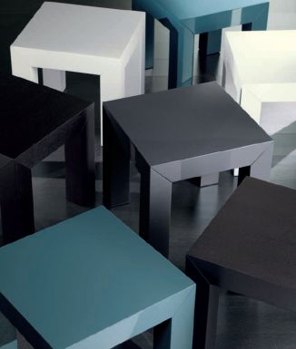 Низкий стол McQueen