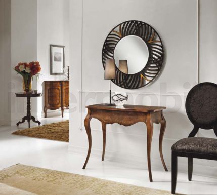 Столик от итальянского производителя мебели