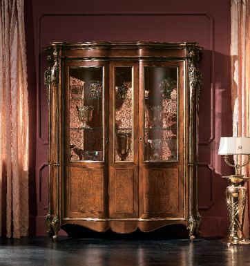 Столовый гарнитур с большим обеденным столом