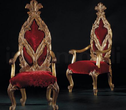 Стулья для гостиной комнаты или столовой.