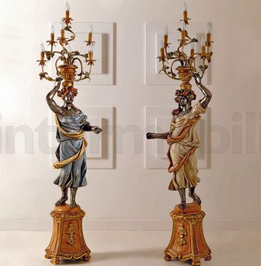 Светильник со скульптурой женщины