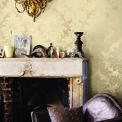 Светящиеся обои с крупным узором.